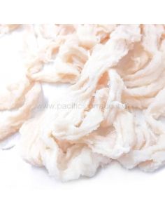dettaglio dei fili di budello naturale di maiale sotto sale