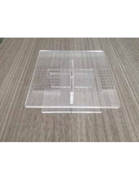 Alzata in plexiglass quadrata lato 15 cm h 5 cm trasparente