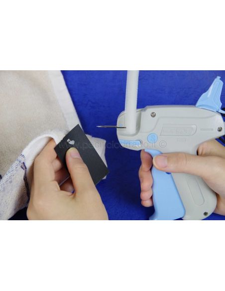 modi di applicazione dell'attacca cartellini