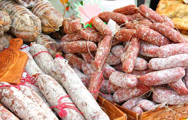 budello per salsiccia luganica, artificiale commestibile, o naturale salato.